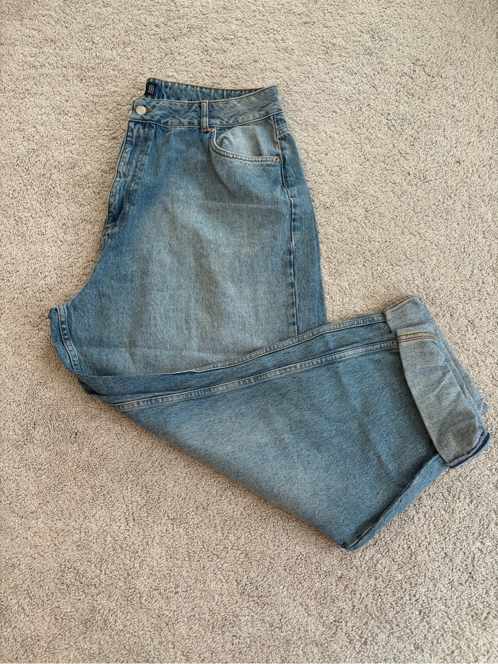 ASOS Women's Relaxed Light Blue Denim Jeans Size 16/32 NWT